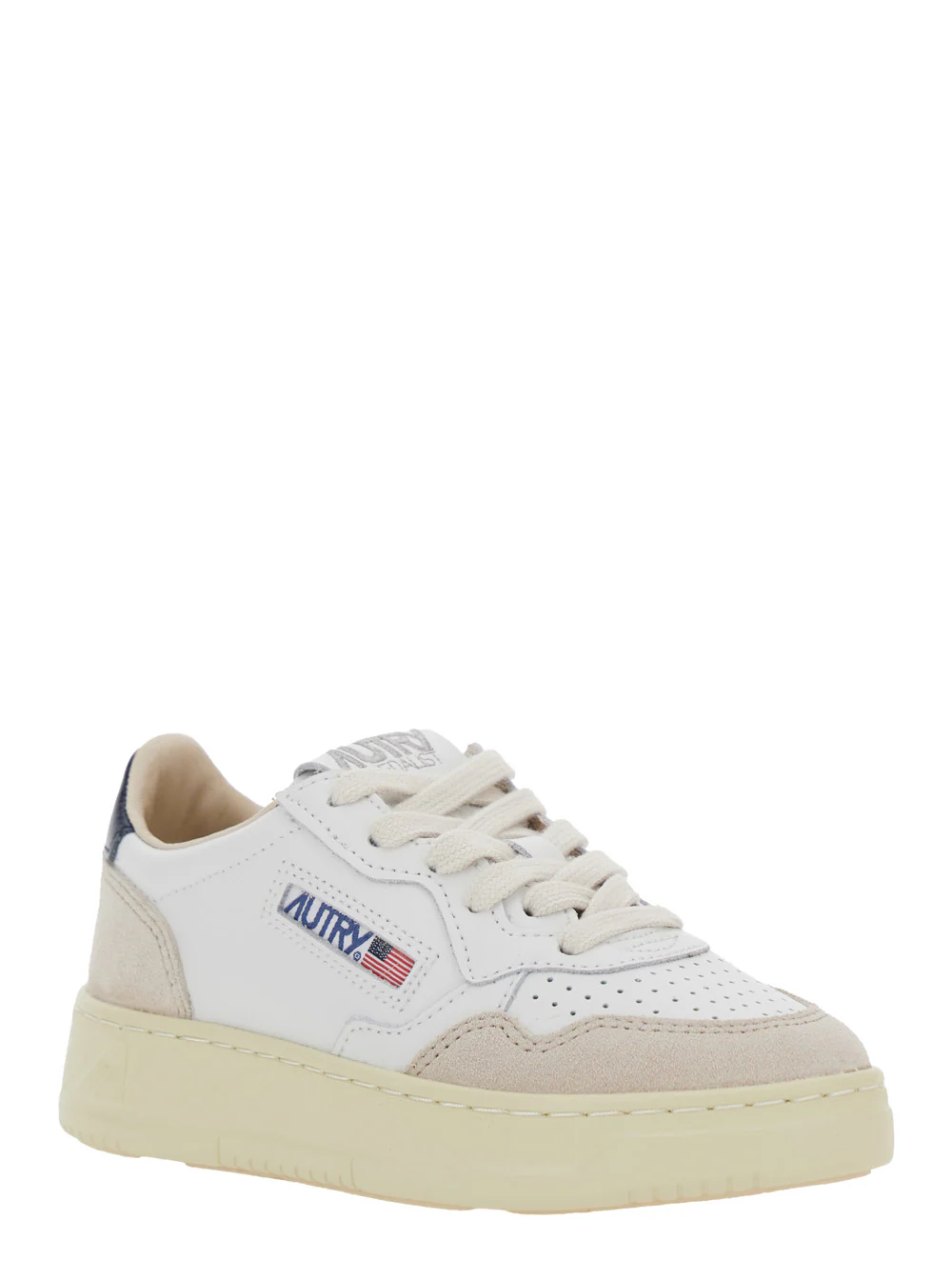 Autry Kids Medalist White Low Top Sneakers With Logo Patch On Tongue And Side Leather Boy